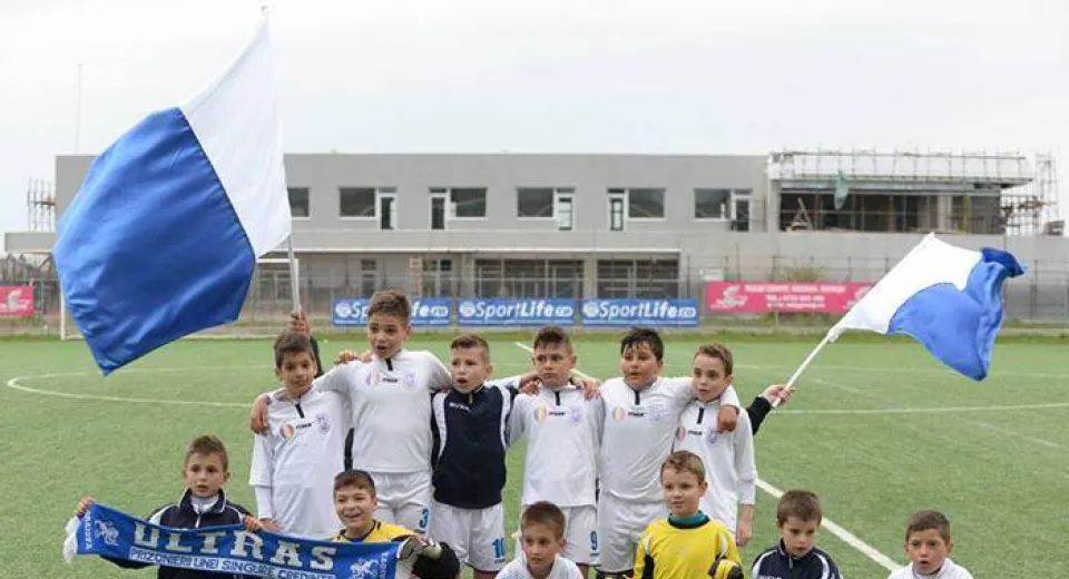 Foto Trofeul «Summer Cup», vânat de juniorii craioveni