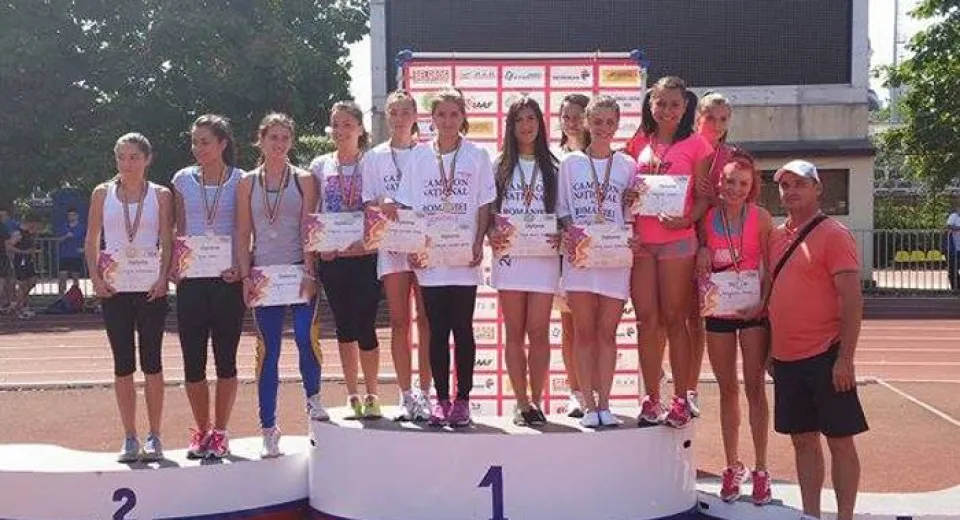Foto Juniorii de aur ai Băniei