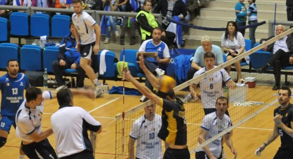 Foto Voleibaliştii pregătesc noul sezon în deplasare