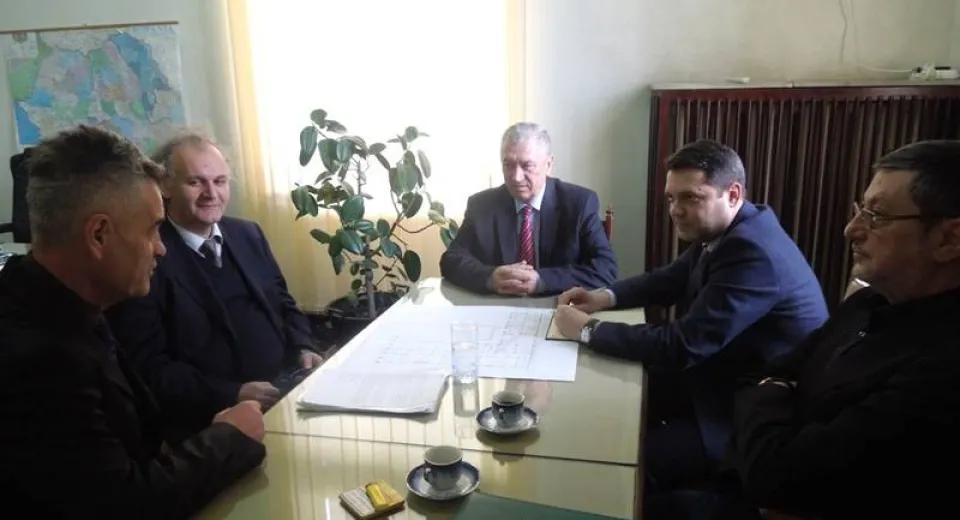 Foto Conducerea CJ Dolj, la discuţii cu staff-ul SCJU
