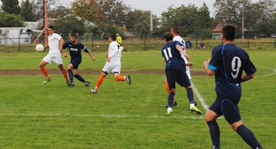 Foto Echipele din play-off se întâlnesc între ele