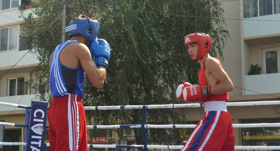 Foto O săptămână plină de box pentru craioveni