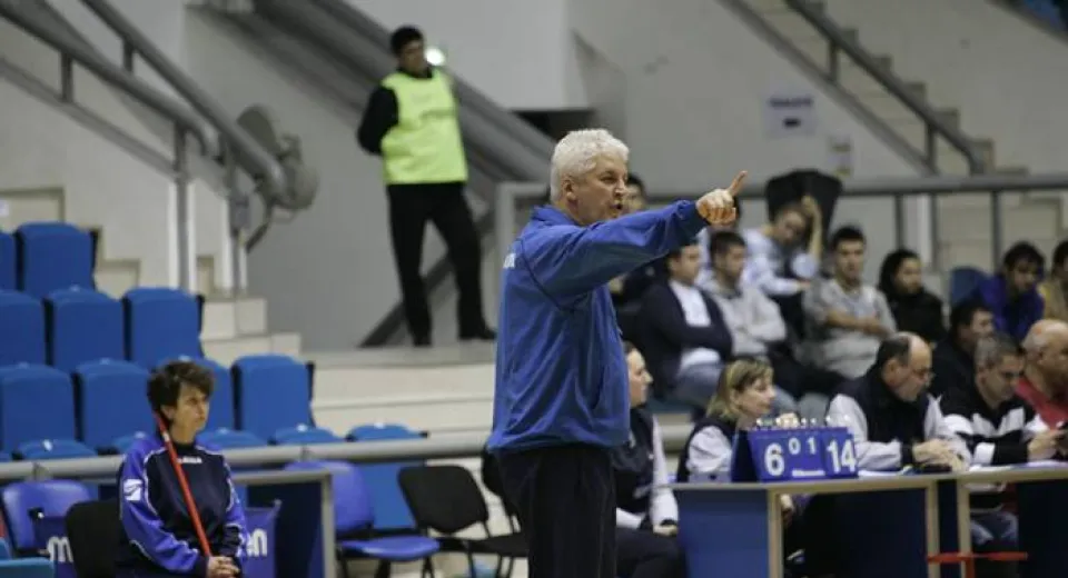 Foto Voleibaliştii pregătesc atacul pentru Belgrad