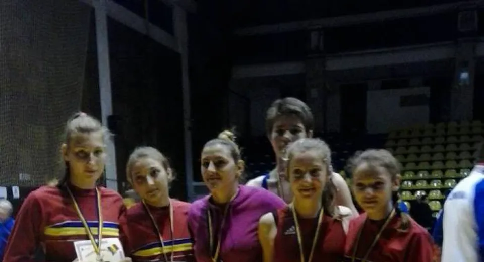 Foto Elevele lui Dobrescu continuă să impresioneze