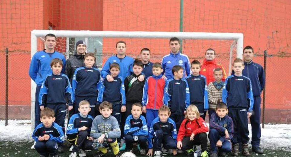 Foto Luceafărul, fără rivali la juniori D şi E