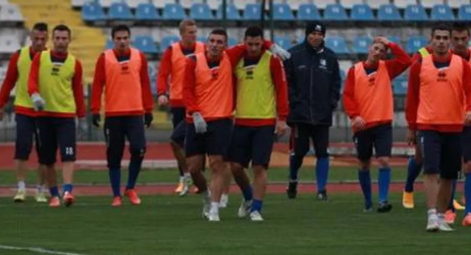 Foto Pandurii «ocolesc» oboseala la Buzău