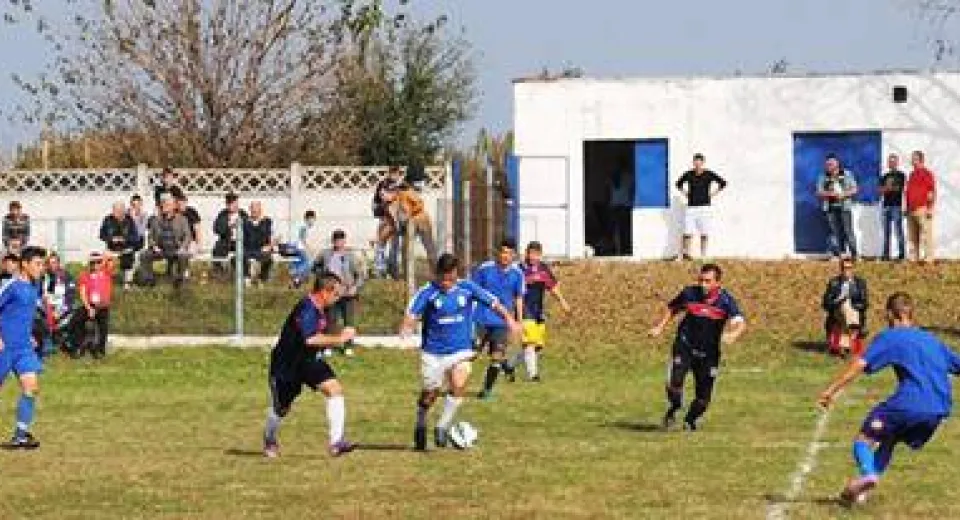 Foto Etapele XIV şi XV, amânate pentru primãvarã