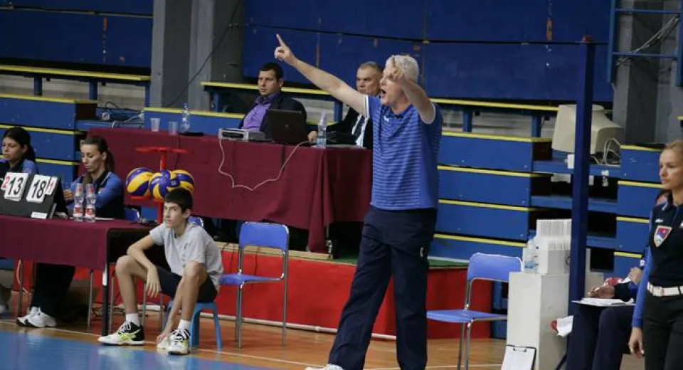 Foto Două seturi pentru sferturile CEV Cup