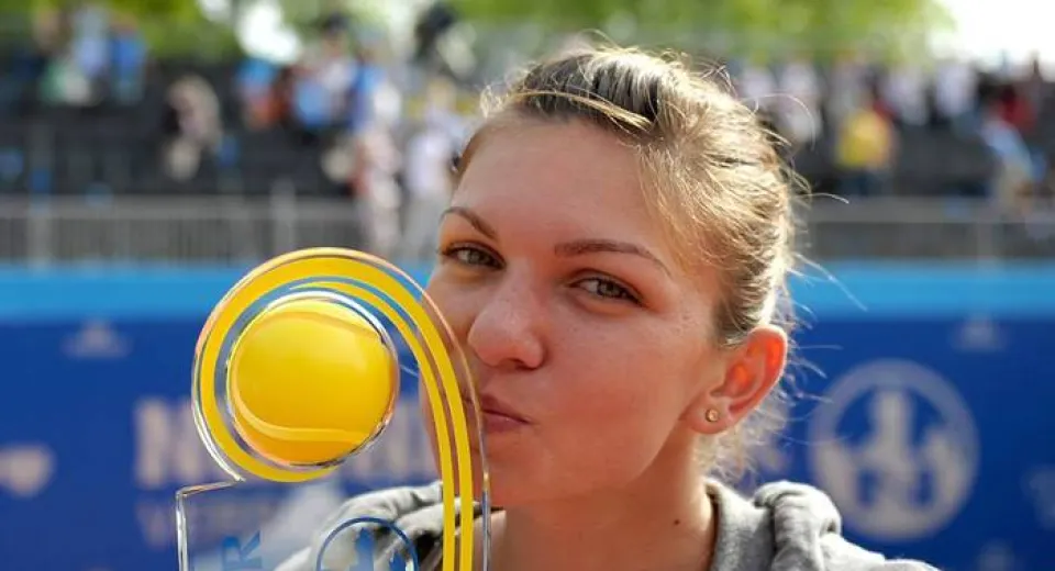 Foto Halep a trecut cu greu de primul tur la Shenzhen
