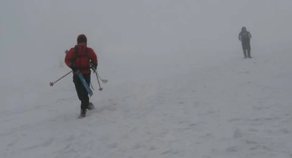 Foto Doi schiori au decedat în urma unei avalanşe