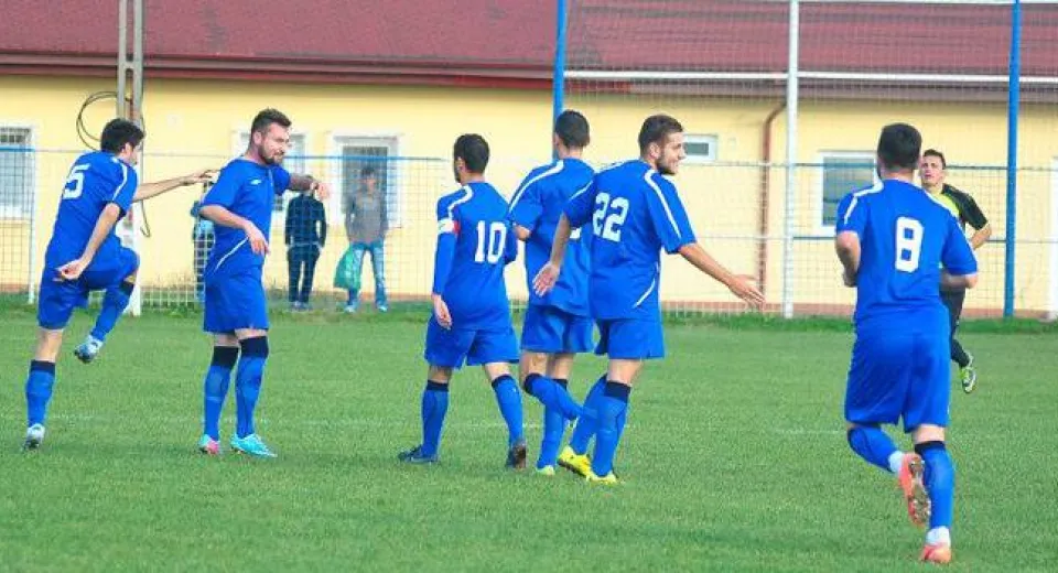 Foto Reunire amânată