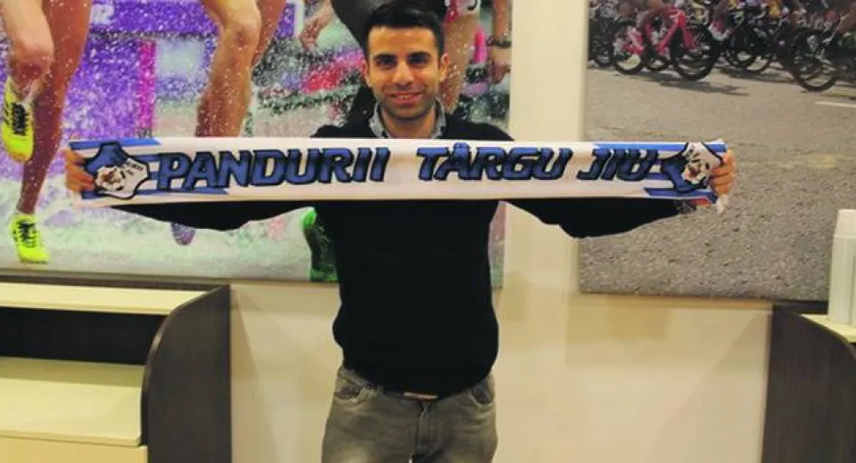 Foto Pandurii şi-a luat fundaş stânga