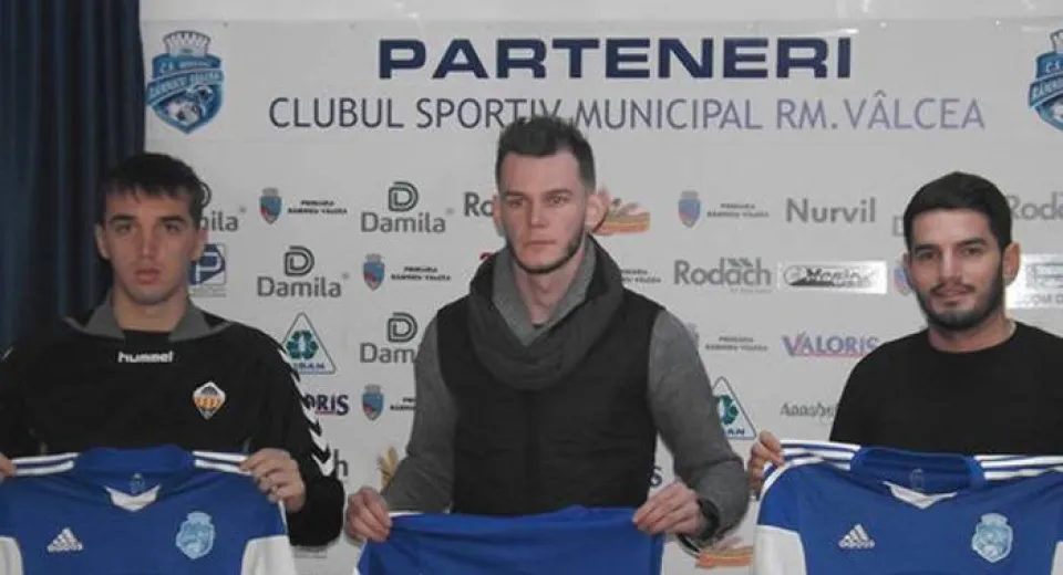 Foto Staicu, Himcinschi şi Neagoe au semnat cu Vâlcea