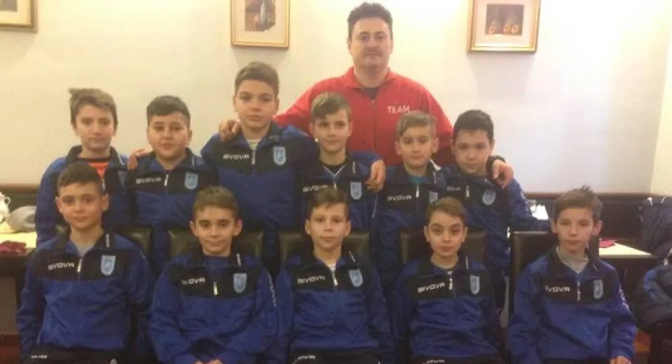 Foto Turneu reuşit sub Tâmpa