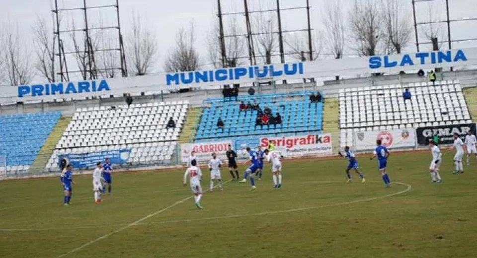 Foto Slătinenii au prins „aripi” în lupta pentru play-off
