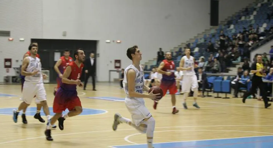 Foto Înfruntă kosovarii, pentru semifinale