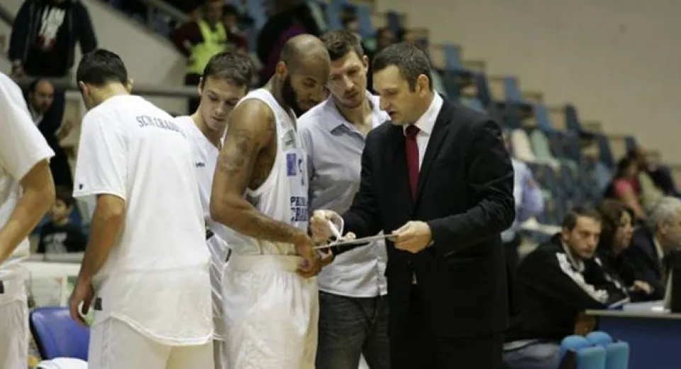 Foto Baschetbaliştii din Bănie au ratat play-off-ul