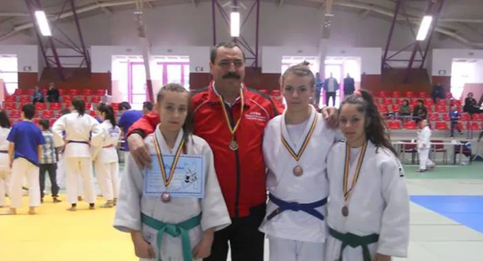 Foto Merg cu gândul la medalii, la Focşani