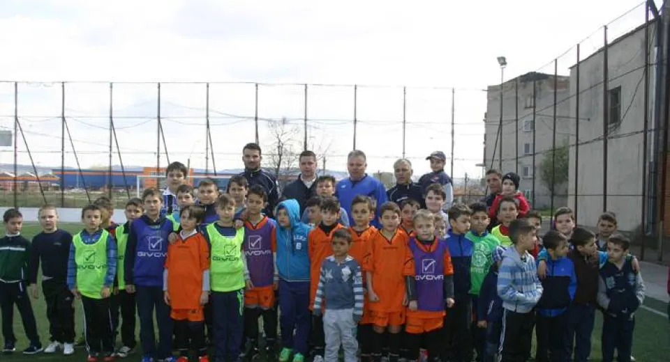 Foto Stoican şi-a deschis academie