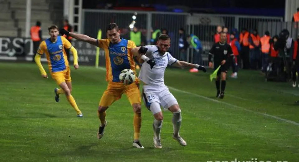 Foto Pandurii, din nou bravi