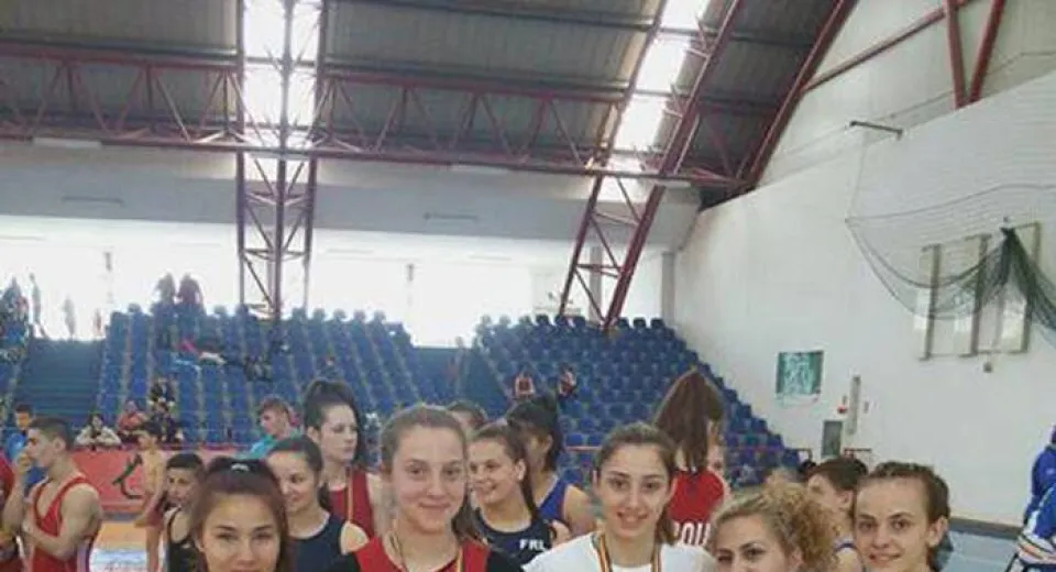Foto Turneu reuşit la malul Dunării