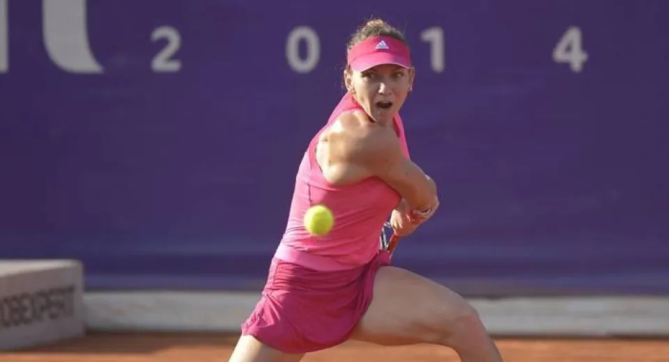 Foto Halep, spre trofeul de la Stuttgart