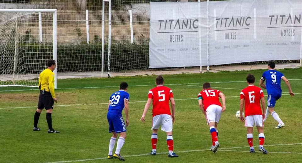 Foto Leii din Bănie sunt neînvinși în Antalya. Remiză cu naționala Rusiei U19!