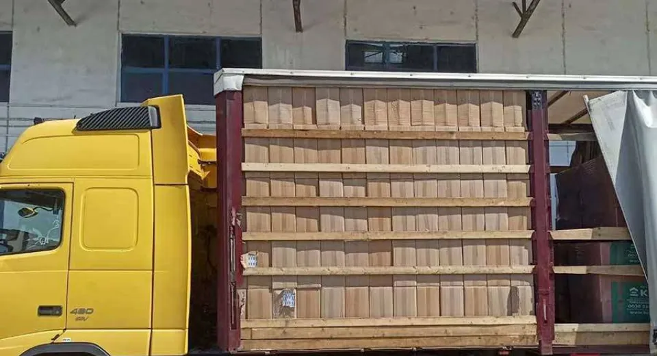 Foto Captură record de țigări la Bechet, peste 162.000 de pachete