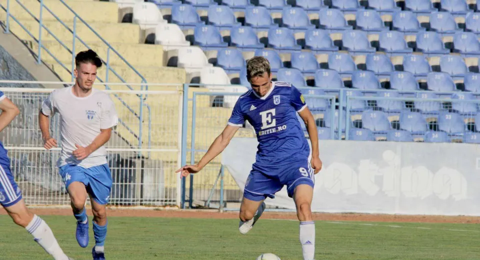 Foto FCU - Viitorul Pandurii 2-1. Răducanu înscrie pe bandă rulantă!