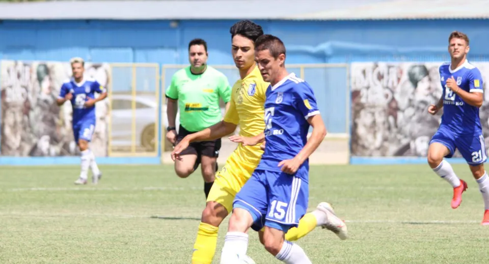 Foto FC Universitatea Craiova - Farul Constanța, scor 2-0. Claudiu Bălan a reușit o dublă pentru olteni