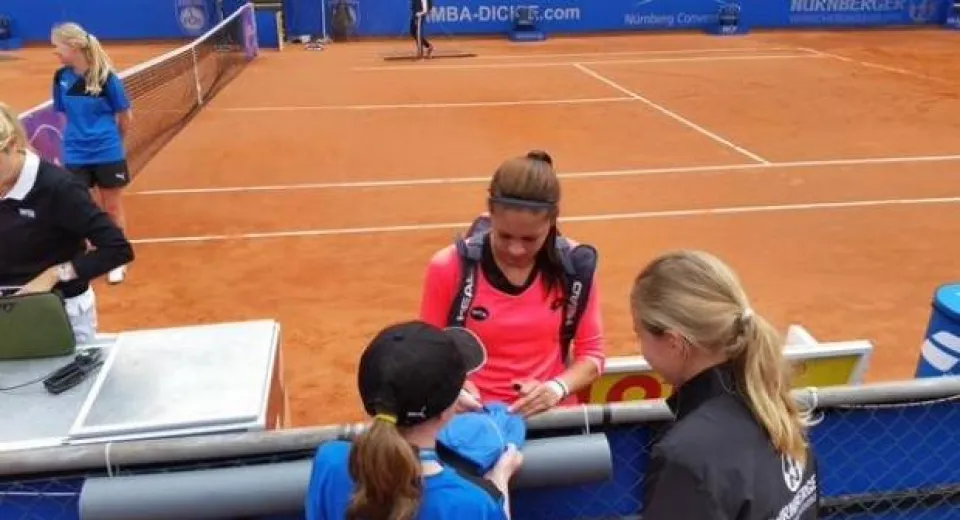Foto Surpriză uriaşă: Andreea Mitu a eliminat o fostă câştigătoare la Roland Garros