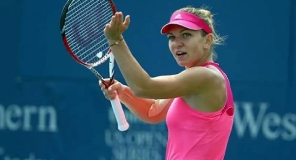 Foto SIMONA HALEP, în SEMIFINALE la US OPEN 2015 după 6-3, 4-6, 6-4 cu Victoria Azarenka