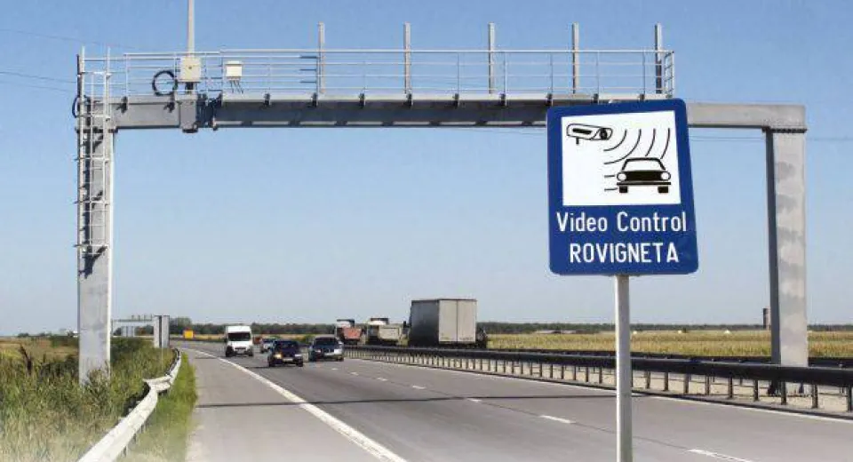 Foto Se scumpește rovinieta pentru autoturisme. Amenzile se dublează