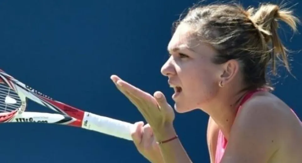 Foto Simona Halep, ELIMINATĂ de la Turneul Campioanelor 2015 după 6-7, 1-6 cu Agnieszka Radwanska
