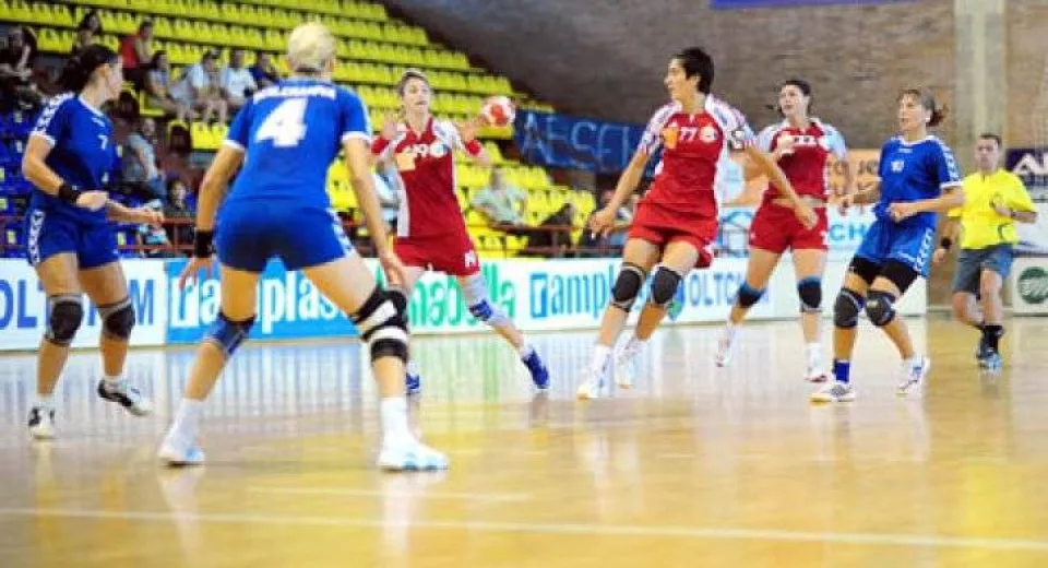 Foto Veste tristă. SCM Craoiva, eliminată din Cupa Cupelor la handbal feminin