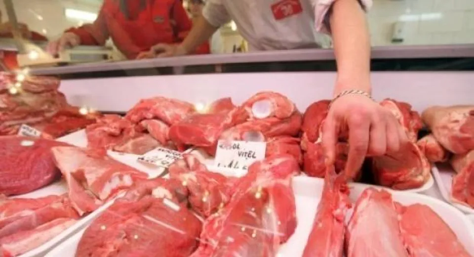 Foto INS: sacrificările de animale și producția de carne, în creștere față de 2023