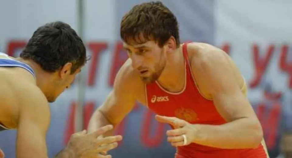 Foto Olimpiadă: Albert Saritov, bronz pentru România la lupte libere