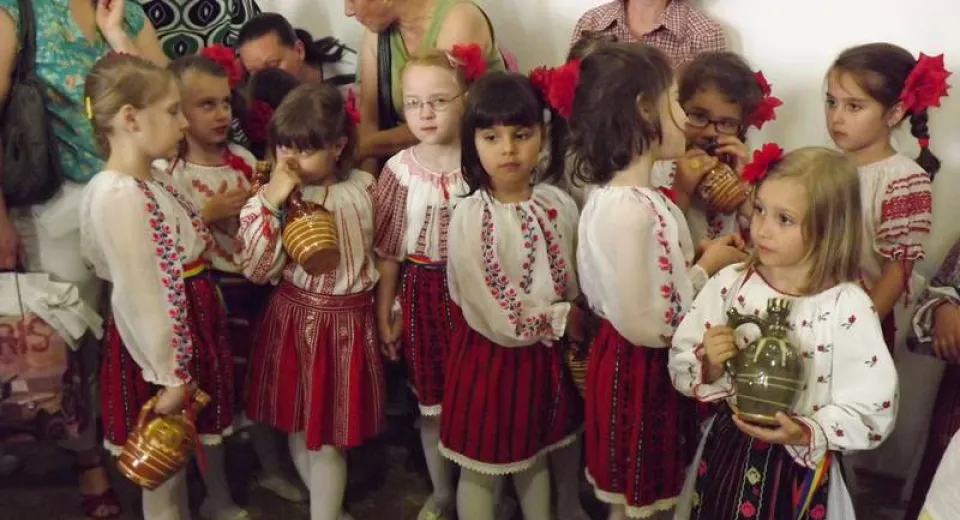 Foto «Interferenţe culturale în activităţile extracurriculare»