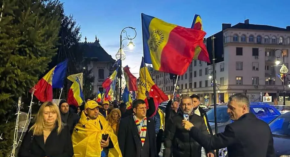 Foto Agent sub acoperire ori trădător?