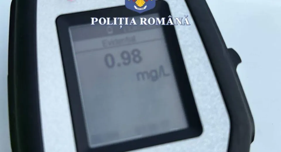 Foto OLT: Șofer băut, urmărit în trafic de polițiști 