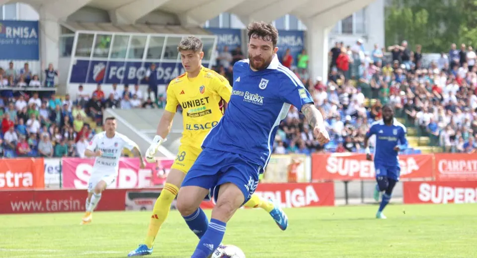 Foto Călin, file din istoria arbitrajului românesc. FC Botoșani-FC Universitatea, 4-1