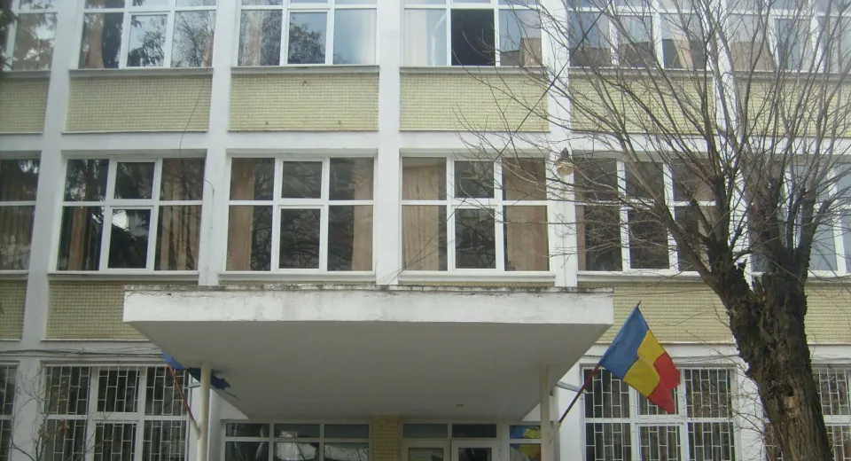 Foto 21 de instituţii de învăţământ din Craiova ar putea fi reabilitate termic de BERD