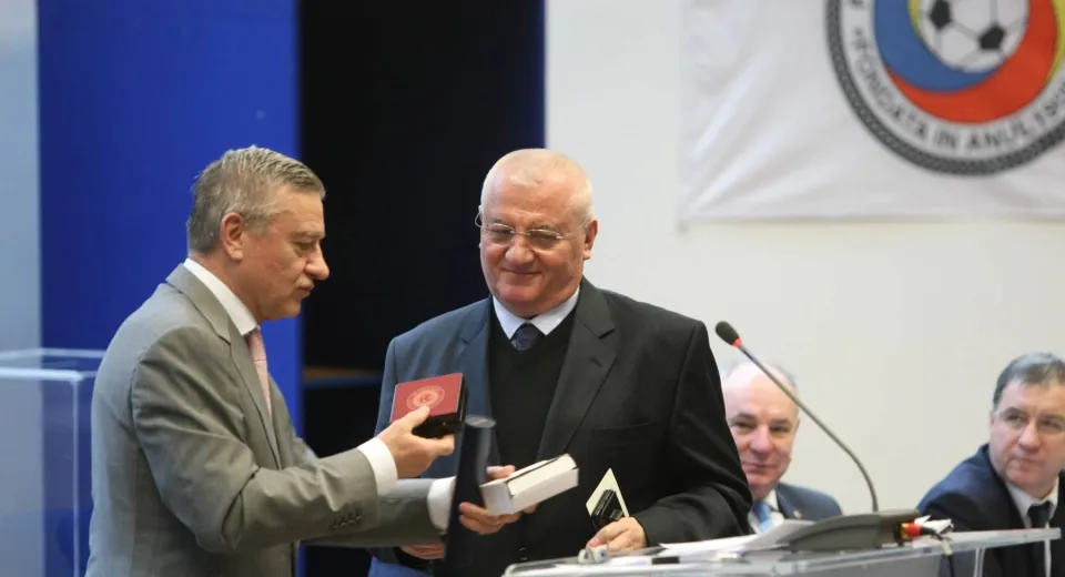 Foto FURTUL DE 250 MILIOANE EURO, PE MASA TMB