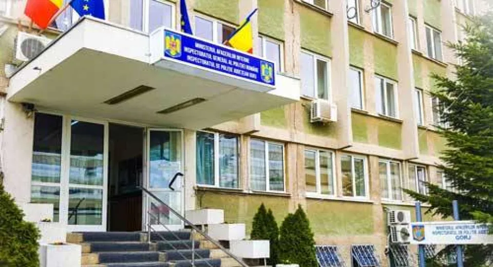 Foto Conflict între doi polițiști gorjeni. Anchetă internă și dosar penal pentru purtare abuzivă 