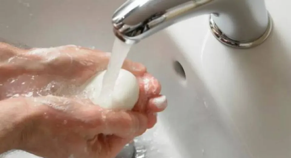 Foto INFOCOS: Săpunuri de marcă, pline de substanțe toxice