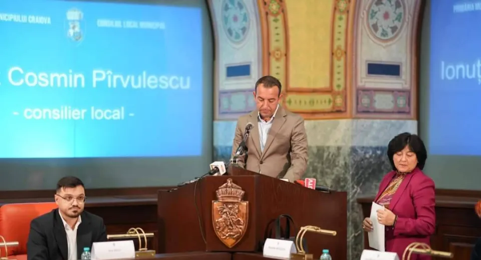 Foto Ionuț Pîrvulescu și-a dat demisia din CL Craiova. Pleacă și din PSD