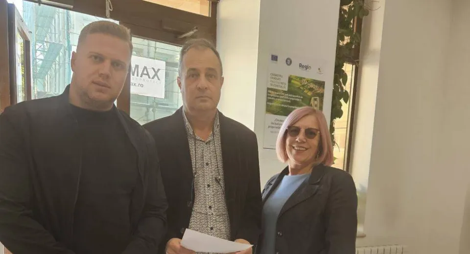 Foto DOLJ: Peste 30.000 de cărți funciare eliberate