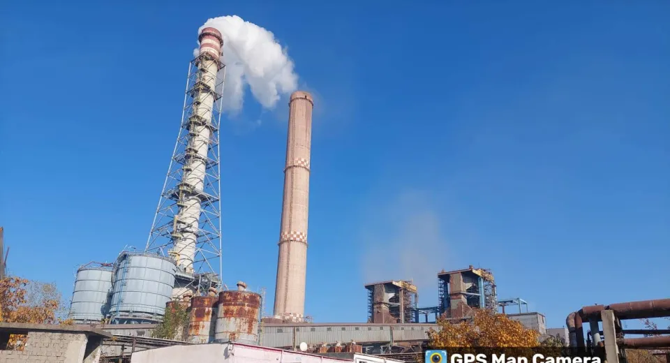 Foto Sesizările despre depunerile de cenușă au scos comisarii Gărzii de Mediu din birouri. S-a lăsat cu amendă pentru CET Craiova 