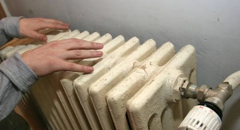 Foto Craiovenii, foc și pară pe primar din cauza frigului din apartamente. CET promite că se rezolvă problema