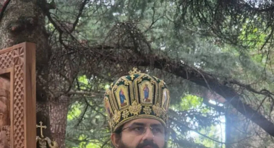 Foto Vicariatul Mitropoliei Ortodoxe Muntenegru din România l-a exclus pe „episcopul” Barză din Târgu-Jiu